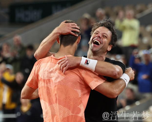 法格拉诺列尔斯与塞瓦略斯勇夺法网男双桂冠 法格拉诺列尔斯与塞瓦略斯勇夺法网男双桂冠