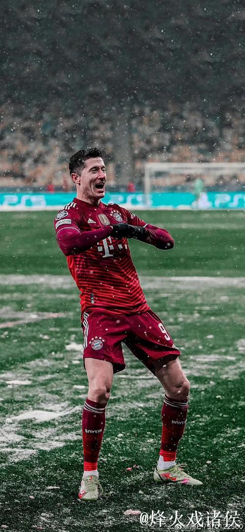 德甲-莱万追平进球纪录 拜仁开场27秒破门+补时丢球2-2平 德甲-莱万追平进球纪录 拜仁开场27秒破门+补时丢球2-2平