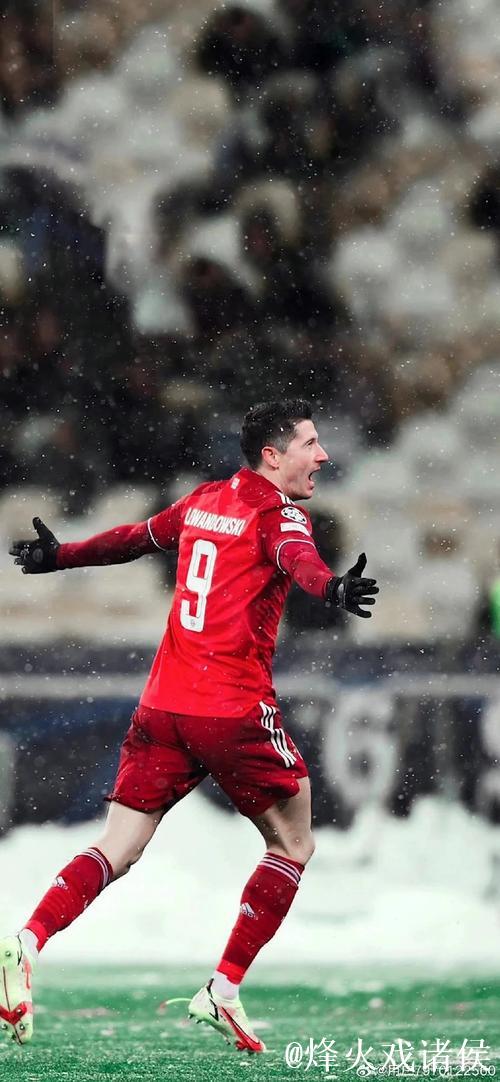 德甲-莱万追平进球纪录 拜仁开场27秒破门+补时丢球2-2平 德甲-莱万追平进球纪录 拜仁开场27秒破门+补时丢球2-2平