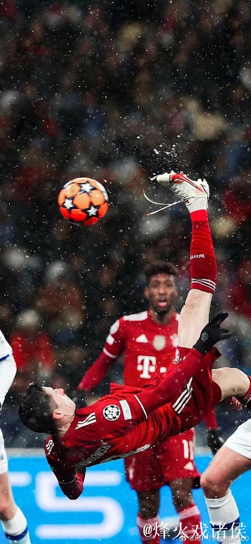 德甲-莱万追平进球纪录 拜仁开场27秒破门+补时丢球2-2平 德甲-莱万追平进球纪录 拜仁开场27秒破门+补时丢球2-2平