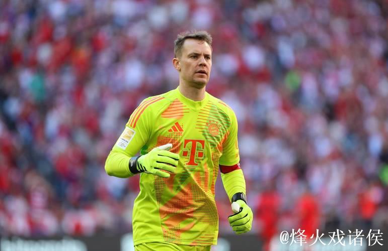 拜仁主帅弗利克:诺伊尔是毫无争议的一号门将 拜仁主帅弗利克:诺伊尔是毫无争议的一号门将