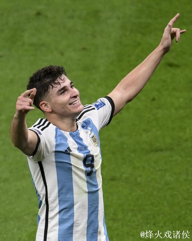 阿根廷淘汰克罗地亚 时隔八年重回世界杯决赛 阿根廷淘汰克罗地亚 时隔八年重回世界杯决赛